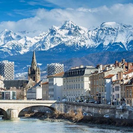Le Berriat - Parking - Centre Ville / Gare - Grenoble Bagian luar foto