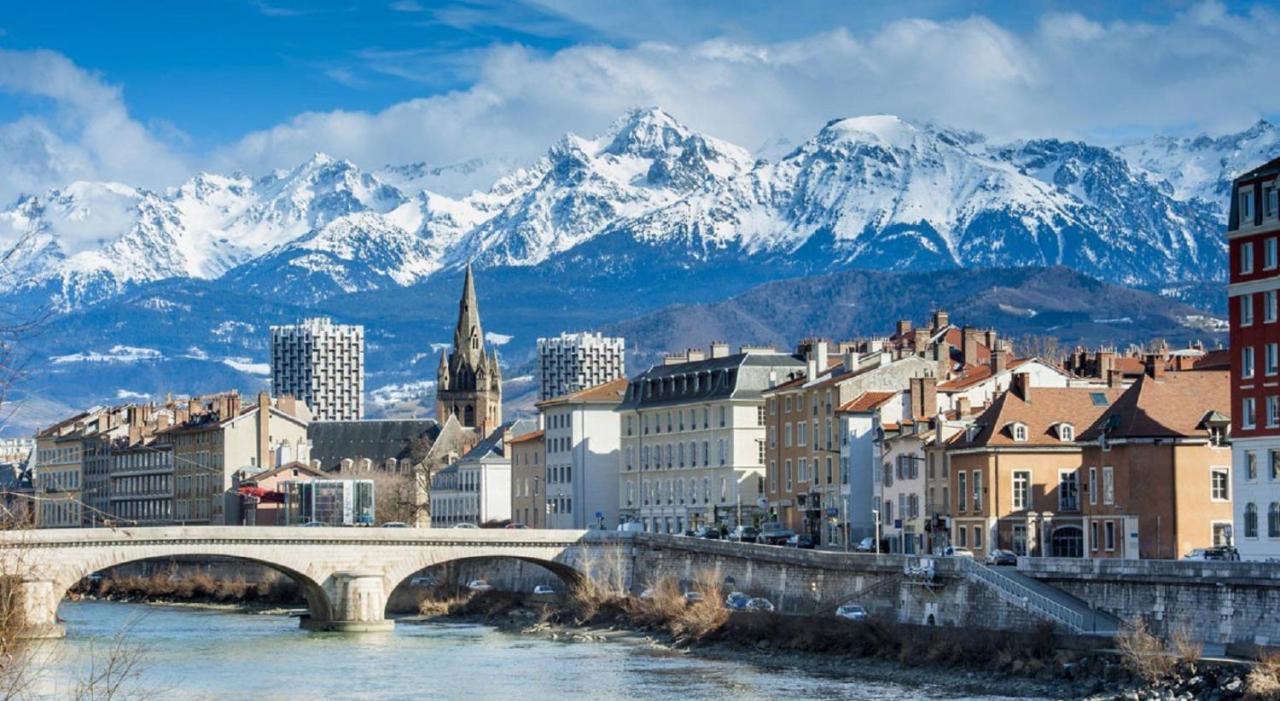 Le Berriat - Parking - Centre Ville / Gare - Grenoble Bagian luar foto